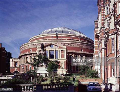 Royal Albert Hall Exterior Photos And Premium High Res Pictures Getty