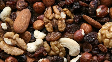 Filling Healthy Nut Snack For Craving Busting Bites