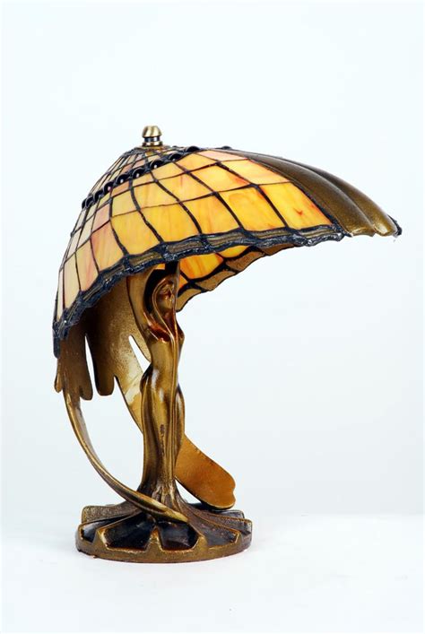 Pin By Michelle Warrick On Tiffany Please Art Lamp Tiffany Art Art Nouveau Lamps
