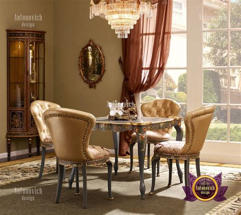 Luxury Classic Dining Furniture