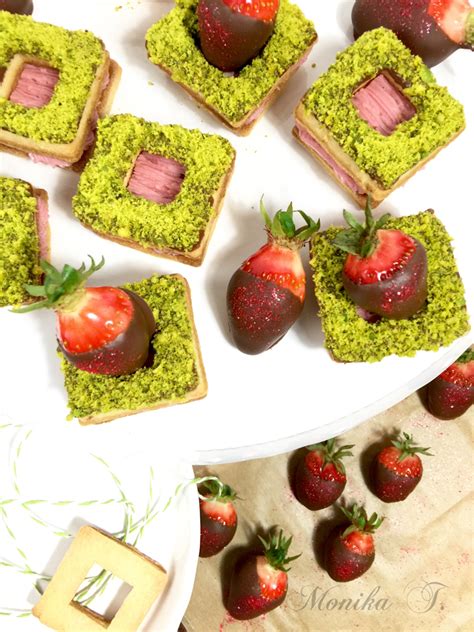 Für das rezept warmer schokokuchen mit flüssigem kern zunächst einmal den backofen auf 185 °c umluft vorheizen. Pin auf Torten, Kuchen, Brot, Plätzchen und viel mehr.