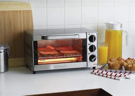 Apartment Essentials: 40 Things to Make Your Apartment Feel Like Home