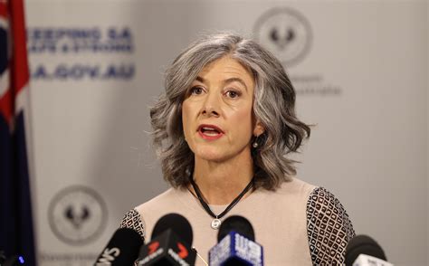 The number of cases in the new coronavirus cluster in adelaide's northern suburbs has ballooned to 17. No SA lockdown after five new COVID cases - Adelaide ...
