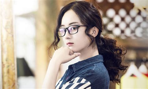 赵丽颖, born 16 october 1987), also known as zanilia zhao, is a chinese actress. 真愛不難尋只要套公式!趙麗穎《女漢子真愛公式》帶你一起解套 | 女漢子真愛公式、趙麗穎、張翰、丁一宇 ...