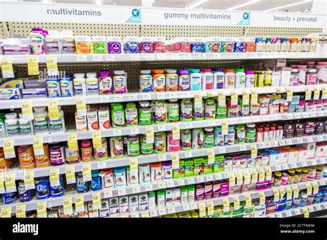 Otc medicine shelf hi-res stock photography and images - Alamy