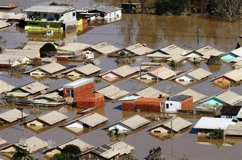 1 Milhão De Pessoas Sofrem Com A Chuva Em Santa Catarina Jornal O Expresso