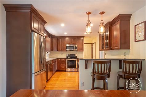 I've always been drawn to the look (and to brass countertops, because who could forget this kitchen), so i did a little research into the pros and cons. Pin on EKB Kitchens