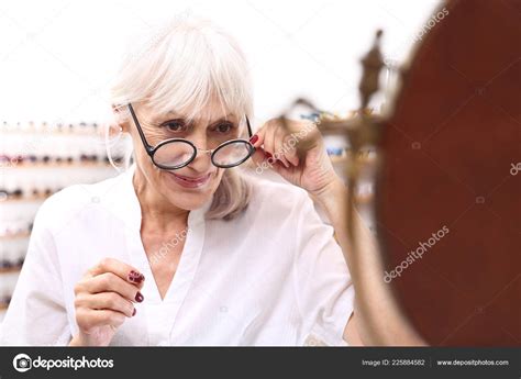 Prescription Glasses Old Lady Elderly Woman Optical Salon Chooses