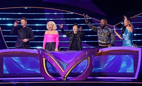 .@niecynash will kick off season 5 as our guest host! 'The Masked Singer' Season 3: Who won the golden mask ...