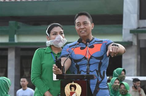 Jenderal tni andika perkasa saya nggak bisa janji kita punya keterbatasan buletin tni ad. Wow! Harga Masker Unik Istri KSAD Jenderal Andika Perkasa ...