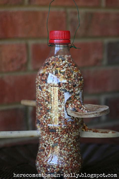 Recycled Popsoda Bottle Bird Feeder Recycled Projects Outdoor