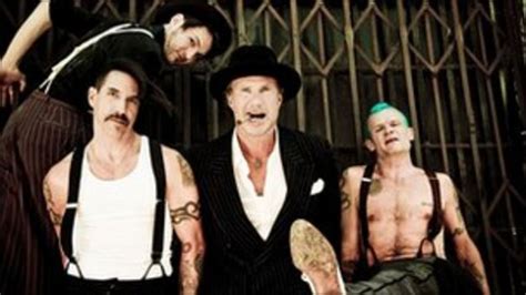 Red Hot Chili Peppers Headline Mtv Awards In Belfast Bbc News