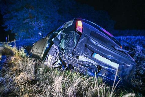 Fünf sterne im crashtest nützen wenig, wenn 16 tonnen über ein auto hinwegrollen: Zwei Autofahrer bei Unfall auf B6 verletzt | Sächsische.de