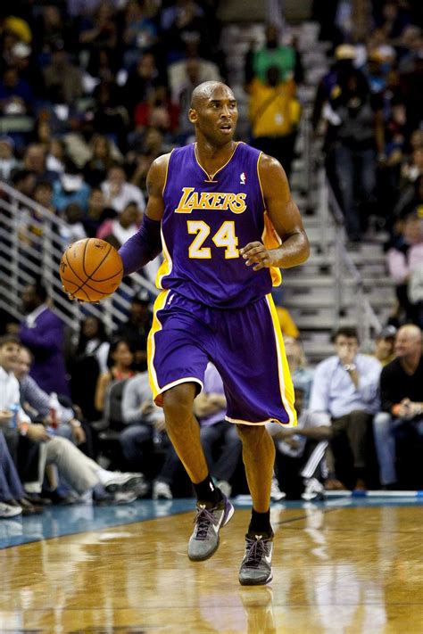 Kobe bean bryant ▪ twitter: Los Angeles Lakers star Kobe Bryant reaches 30,000 career ...