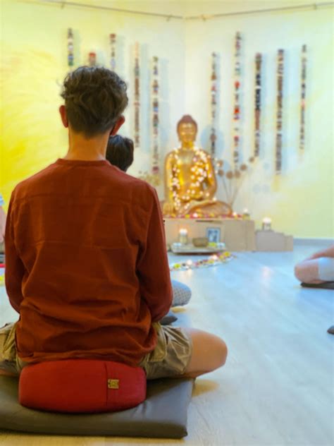 Clase Abierta De Meditación Presencial Budismo y meditación en Barcelona