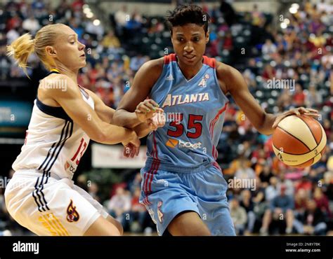 Atlanta Dream Guard Angel McCoughtry Right Dribbles Around Indiana