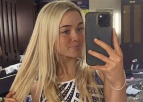 Lsu Gymnast Olivia Dunne Show Off In Tight Shorts And Top While Taking