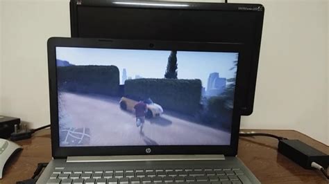 Gta 5 Gameplay Test Of Low End Laptop Youtube