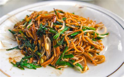 Hong Kong Style Pan Fried Noodles With Soy Sauce Recipe Brunch N Bites