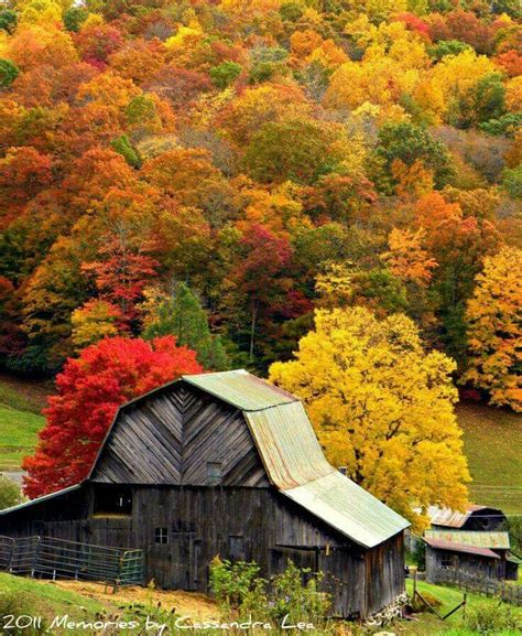 Pin By Vicki Gonzales On Fall Old Barns Country Barns Autumn Scenery