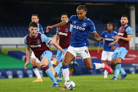 Das bei den australian open 2020 in drei sätzen gegen novak djokovic verlorene halbfinale bleibt das letzte spiel von roger federer. Dominic Calvert-Lewin 'on fire' as Everton striker puts ...