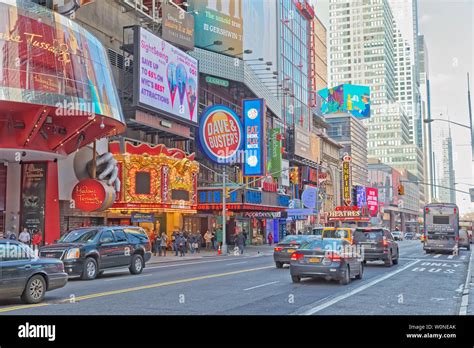 42 Street New York Hi Res Stock Photography And Images Alamy
