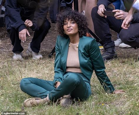 Tom Sturridge Joins Indya Moore To Film Funeral Scenes For The Sandman S Second Series Daily