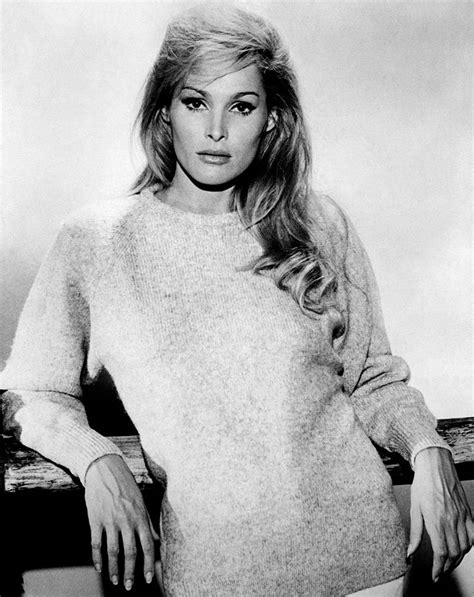 Top 10 Smoking Hot And Talented Actresses Of 1960s The Vintage News