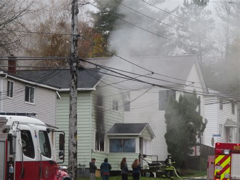 Charles Leblanc S Other Blog Fredericton Police Racing At House Fire At 530 Regent Street In