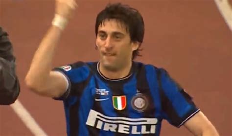 In realtà però maggio è un super tifoso dell'inter e in passato ha pure dichiarato che il suo sogno sarebbe stato vestire la maglia nerazzura un giorno. 5 maggio, che questo giorno torni ad essere simbolo di gioia