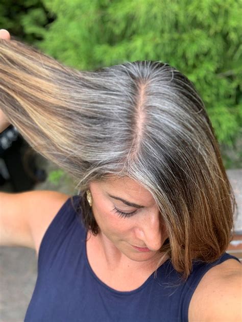 Growing Out Grey Hair With Highlights And Lowlights Fashion Style