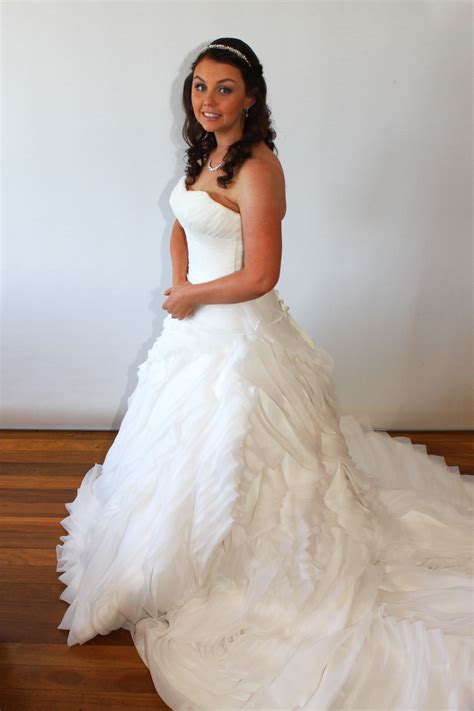We have the best in unique, trendy fashion for women at affordable prices. Winnie Bridal - Size 10 Ball Gown dress | Second hand ...