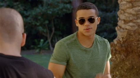 Auscaps Jacob Artist Shirtless In Glee Glee Actually