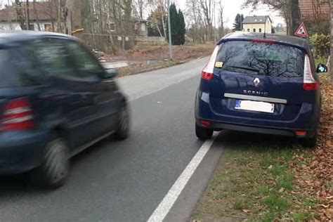 Wann darf der seitenstreifen denn überhaupt genutzt werden? Parken innerhalb einer Ortschaft - Verkehrstalk-Foren