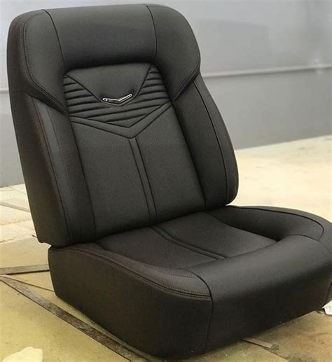 Wow Check Out This Gorgeous Custom Bucket Seat By One Of My Favorite