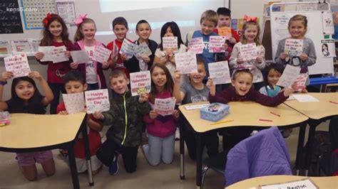 Boerne Students Make Cards For Kids In Foster Care