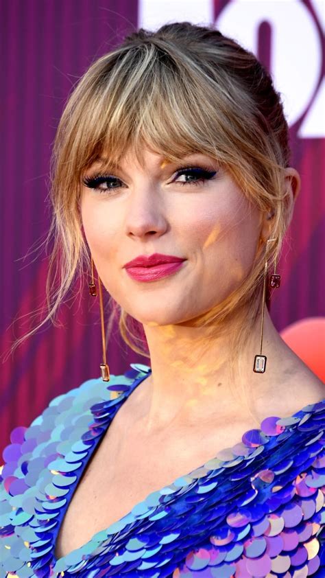 Taylor Swift At The 2019 Iheart Radio Music Awards Taylor Swift