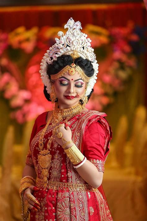 Pin By Tulika Dey On Makeup Game Bengali Bridal Makeup Indian Bride