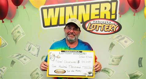foto viral el hombre que ganó el premio mayor de la lotería por segunda vez en el año