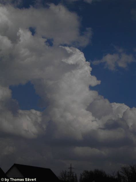 Cumuluswolken über Velbert Am 260305