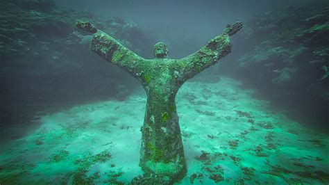 Snorkelling At Molinere Underwater Sculpture Park Grenada Man Vs Globe