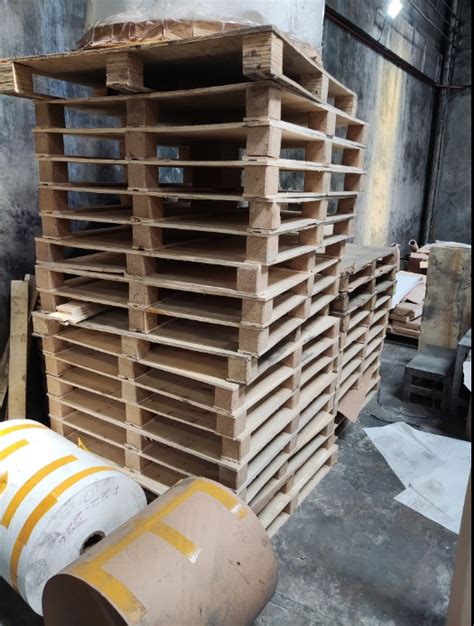 Wooden Pallets Wood Paleta Commercial And Industrial Construction