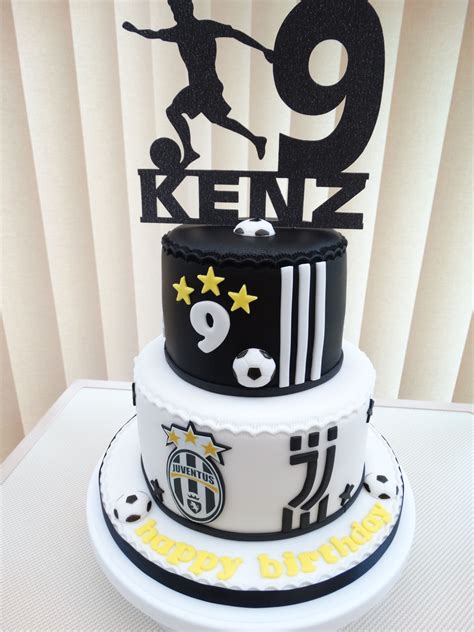 Juventus Football Themed Cake xMCx | Football themed cake, Themed cakes, Birthday cake