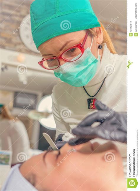 Cosmetic Procedure At Beauty Salon Beautician Cosmetic Treatment