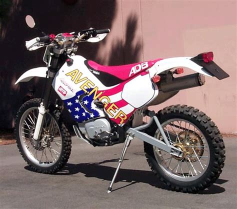 American sport bikes for competitive purposes are also offered, which are specially developed to ensure the least wind. Avenger Motorcycles