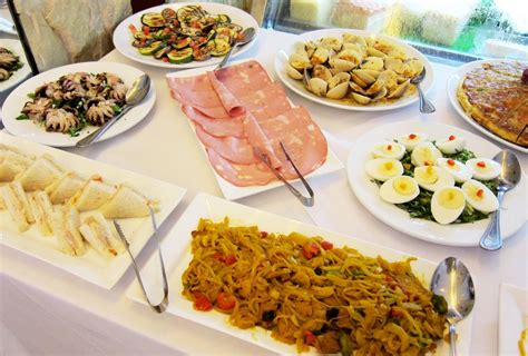 Browse through our full collection of delicious greek appetizers or mezedes. Pin by Royanna | Chippy Nest DIY on Menu | Lunch, Lunch ...