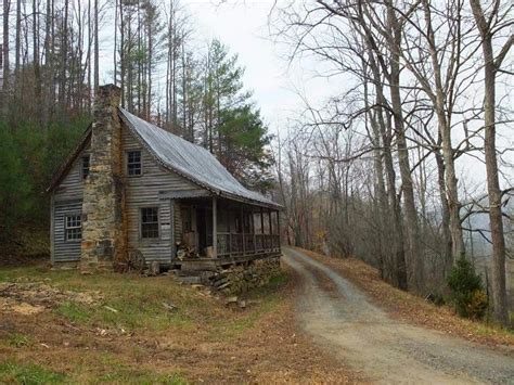 Rusty Relics And Barn Scenes Small Log Cabin Cabins And Cottages