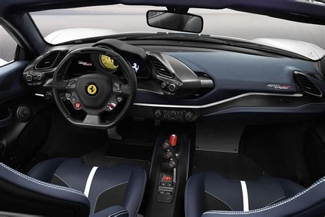 Gambar Ferrari 488 Pista Spider 2023 Cek Interior Eksterior And Warna