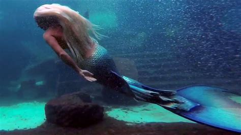 Mermaid Melissa Turns A Mythical Mermaid Into Her Real Life True Story