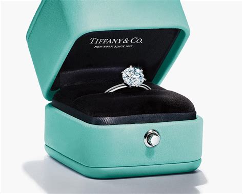 The Tiffany Guide To Diamonds Beyond The 4cs Tiffany And Co